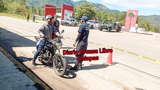 Aseguran m&aacute;s de 50 motocicletas por operativo de uso de casco en Altamirano