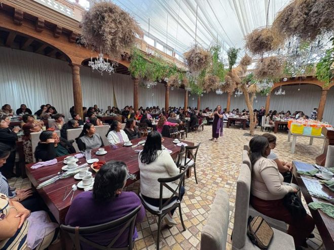 Mujeres de San Crist&oacute;bal refrendan respaldo a la alcaldesa Fabiola Ricci en el D&iacute;a Internacional de la Mujer