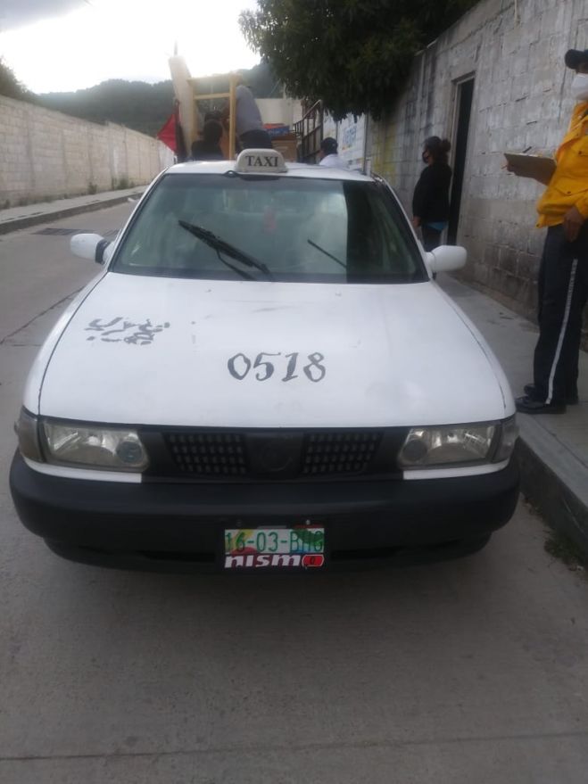 EN SAN CRISTÓBAL RECUPERAN TAXI ABANDONADO