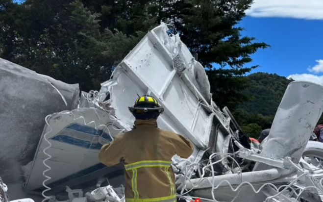 Fuerte accidente en el crucero San Pablo, tráiler se queda sin frenos