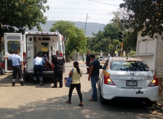 Paramédicos del ERUM atienden parto a bordo de un taxi