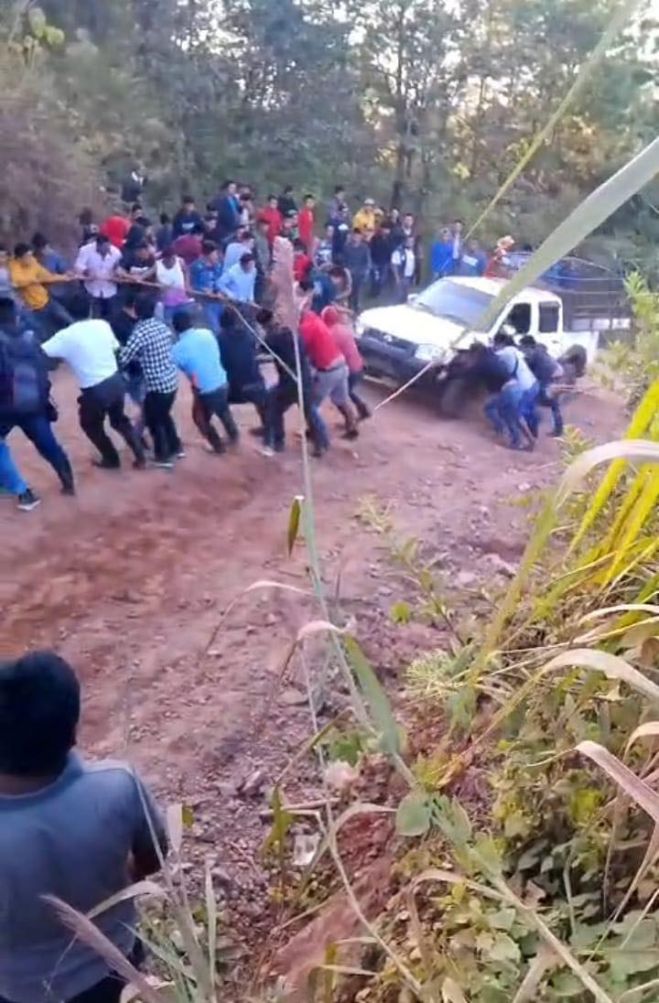 Accidentes en Chenalh&oacute; y Oxchuc deja dos lesionados 