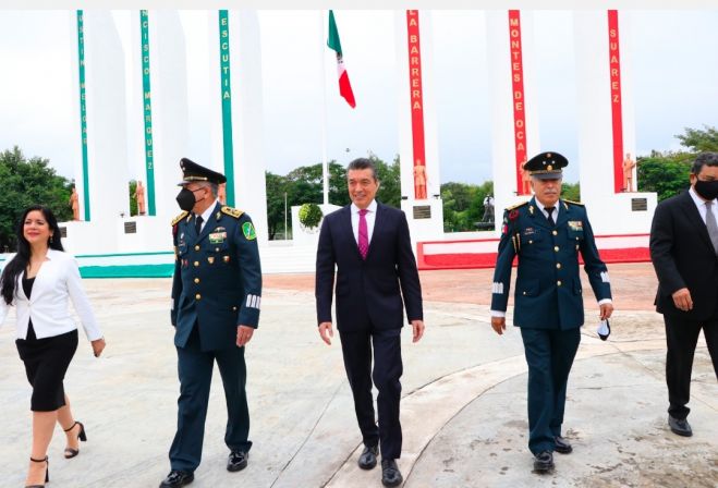 Conmemora Rutilio Escand&oacute;n el 173 Aniversario de la Gesta Heroica de los Ni&ntilde;os H&eacute;roes de Chapultepec