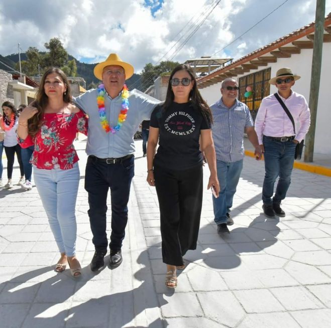 Se entreg&oacute; la obra de concreto hidr&aacute;ulico en la Cerrada Olimpo, dando cumplimiento a una de las demandas m&aacute;s sentidas de los habitantes de esta zona, con una inversi&oacute;n de $1,839,977.56