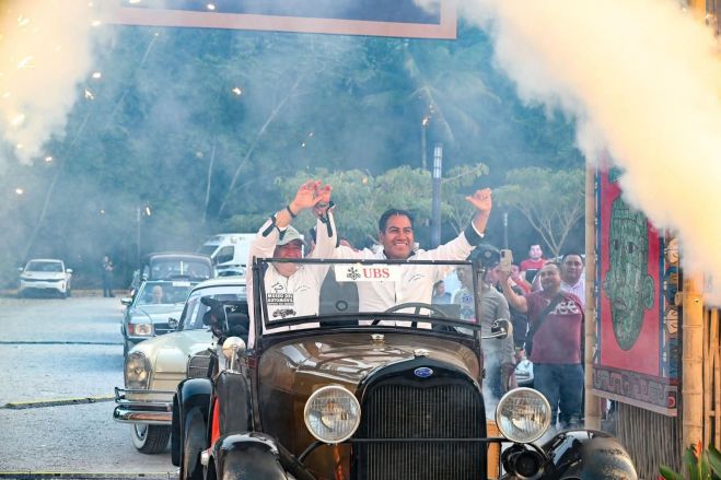 Eduardo Ram&iacute;rez supervisa avances en la construcci&oacute;n de la carretera Ocosingo-Palenque &ldquo;La Ruta de las Culturas Mayas&rdquo;