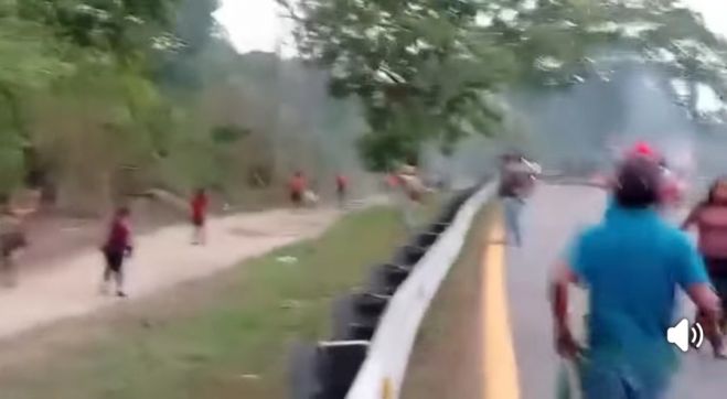 23 detenidos por bloqueo a la v&iacute;a Villa Comaltitlan- Huixtla 