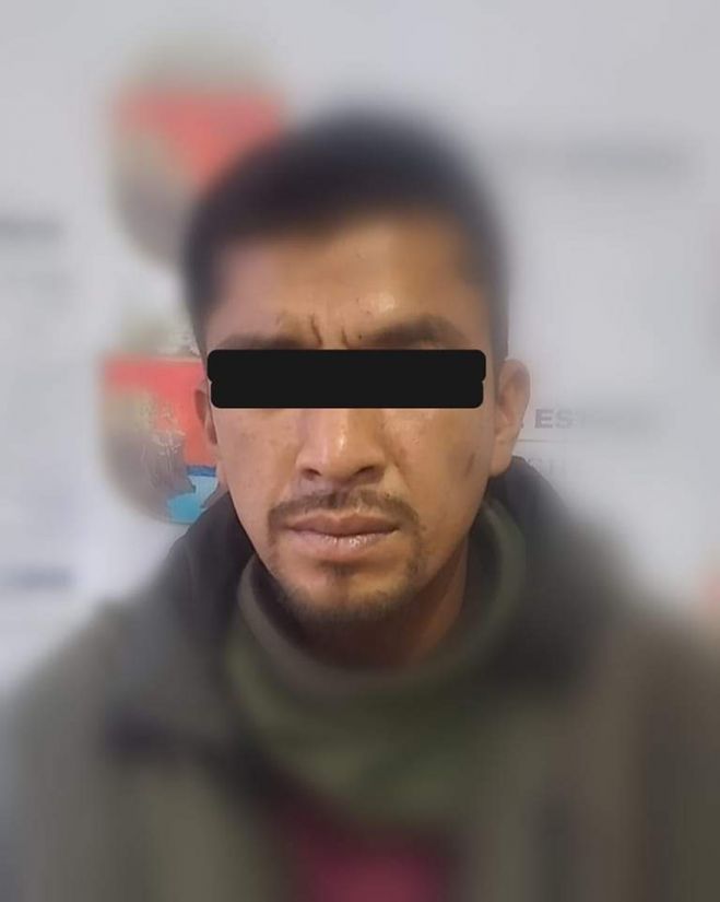 Detienen a sujeto por agredir a un policía