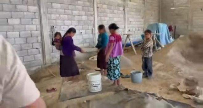 Mujeres impulsan construcci&oacute;n de templo en Chalchihuit&aacute;n