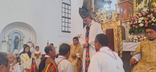 Preside obispo auxiliar su última Misa Crismal en SCLC