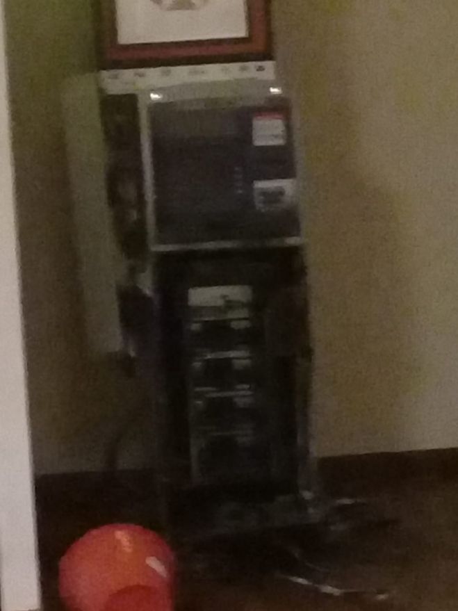 SUJETOS ARMADOS ROBAN DINERO DE UN CAJERO AUTOMÁTICO