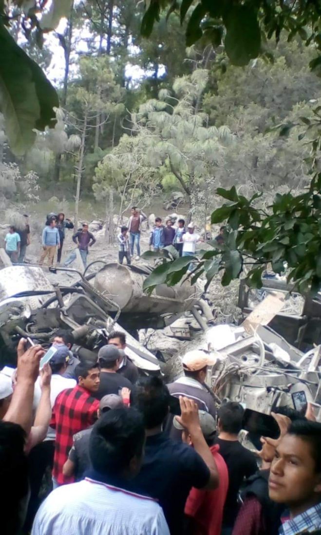 Varios lesionados deja accidente en el tramo carretero Teopisca-San Crist&oacute;bal 