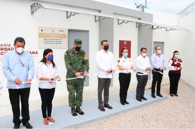 INAUGURA RUTILIO ESCAND&Oacute;N ESCUDO URBANO C5, EN PALENQUE