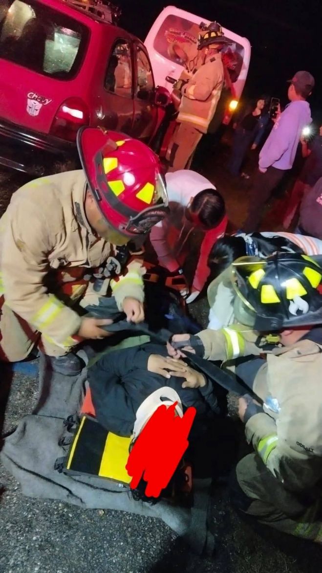 Rescatan a persona prensada tras choque en la carretera San Cristóbal–Ocosingo