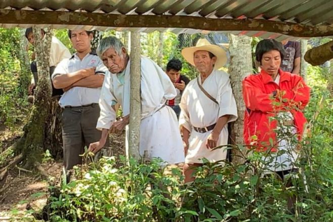 EXIGEN ALTO A LA VIOLENCIA PARAMILITAR QUE VIVEN DESPLAZADOS
