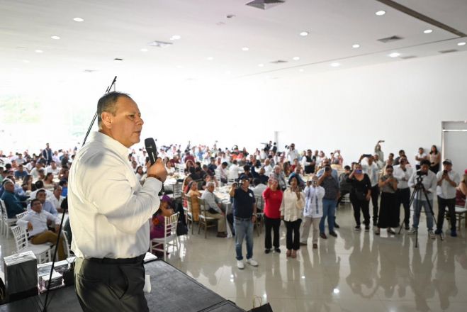 Gobierno de Chiapas reconoce a periodistas por su compromiso con la sociedad