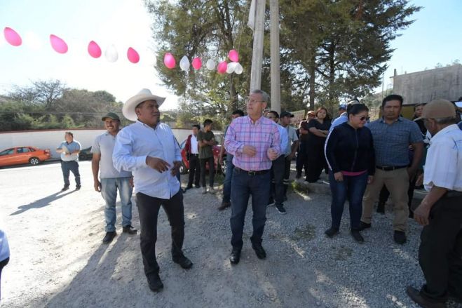 "Con estos trabajos como gobierno municipal reafirmamos el compromiso de llevar los servicios básicos al municipio y de esta manera resolver estas demandas históricas".