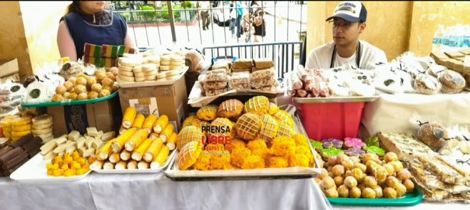 Realizan Feria del Dulce Coleto en San Cristóbal con más de 150 variedades artesanales