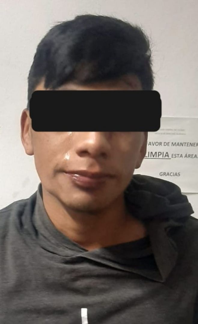Cobarde sujeto agrede a su progenitora 