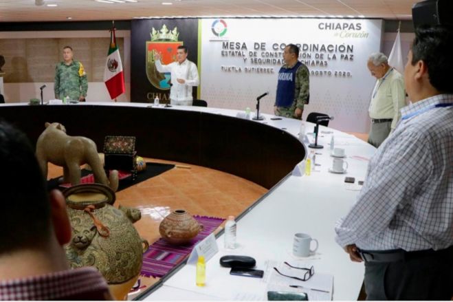 DESTACA RUTILIO ESCANDÓN ESFUERZO CONJUNTO PARA COMBATIR AL COVID-19 EN CHIAPAS CRUZ CRUZ