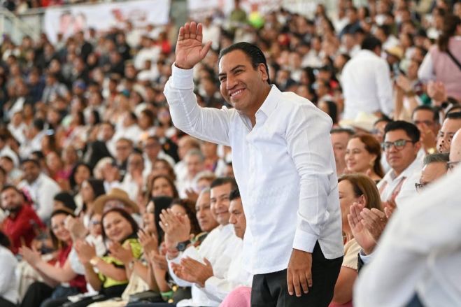 Asiste Eduardo Ram&iacute;rez al Tercer Informe del gobernador de Oaxaca, Salom&oacute;n Jara